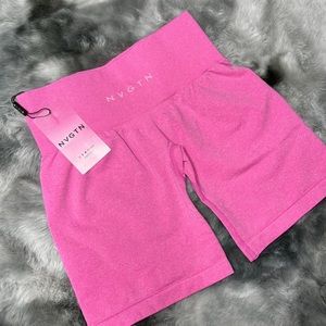 Bubblegum pink Nvgtn pro short